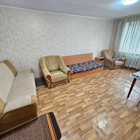 2 Комн Кв Юзр С Кондиционером, Раздел Комнаты Cherkasy Exterior foto