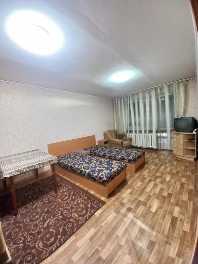 2 Комн Кв Юзр С Кондиционером, Раздел Комнаты Cherkasy Exterior foto