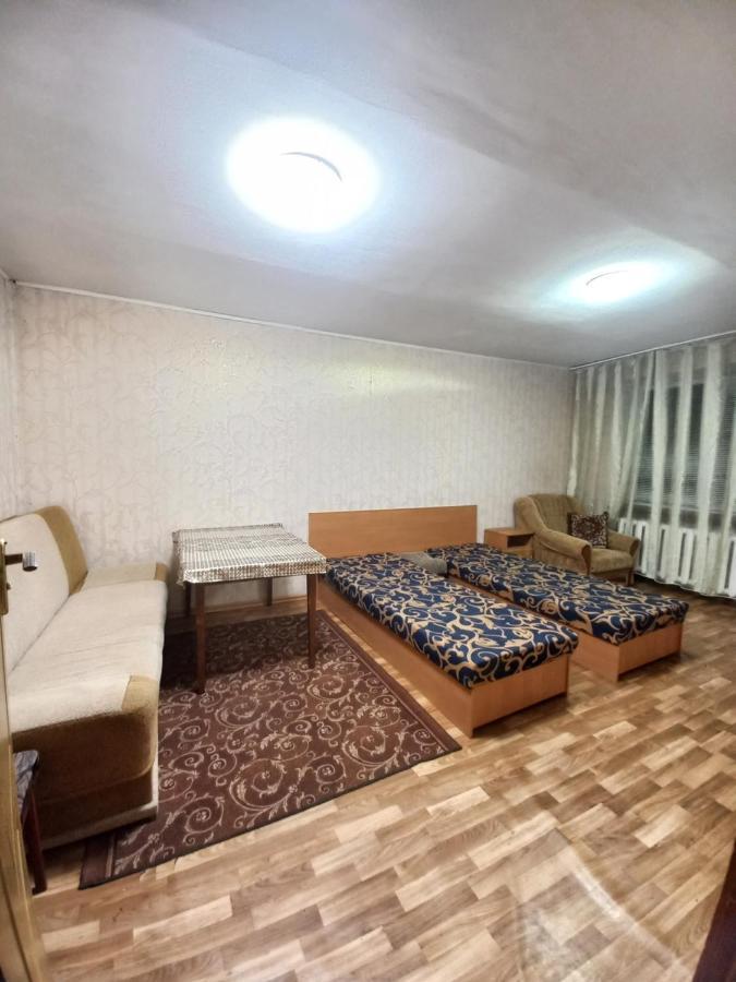 2 Комн Кв Юзр С Кондиционером, Раздел Комнаты Cherkasy Exterior foto