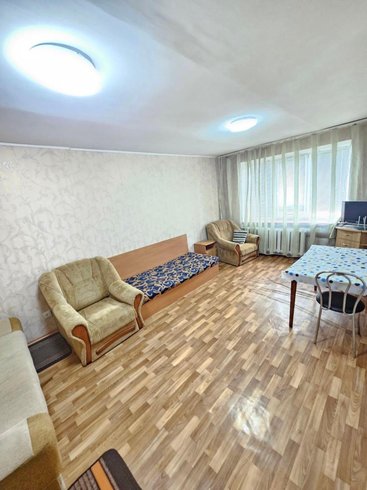 2 Комн Кв Юзр С Кондиционером, Раздел Комнаты Cherkasy Exterior foto